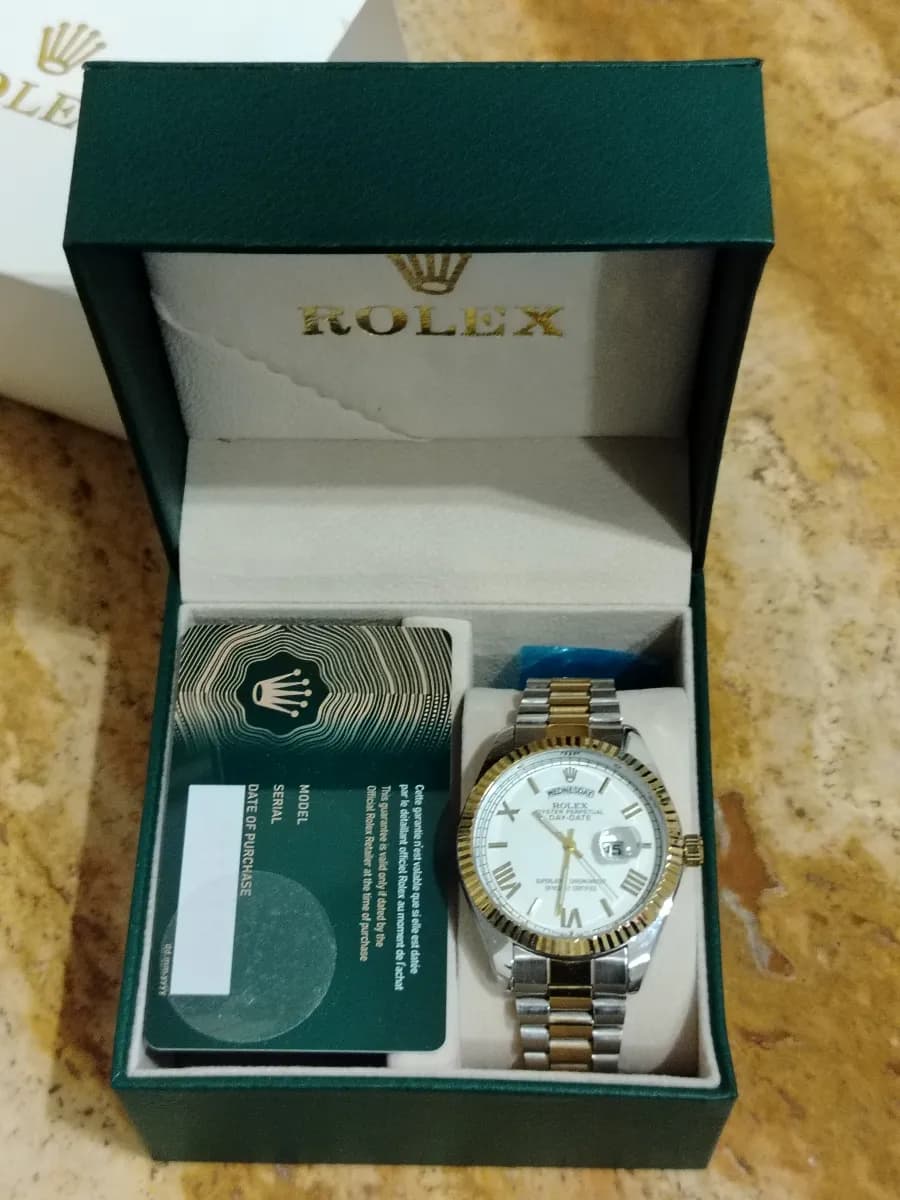 RELOJ NUEVO QUARTZ NUEVO TRIPLE AAA