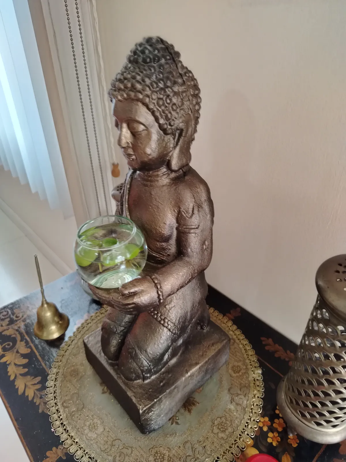 BUDA CON PECERA